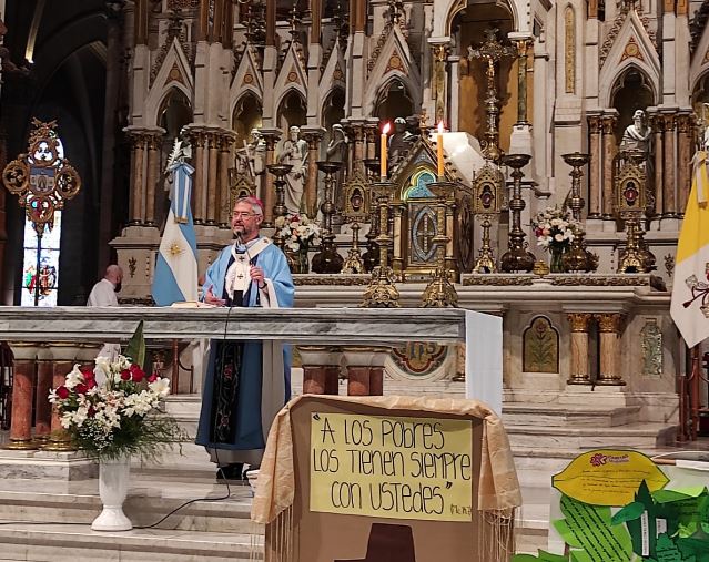 Mons. Scheinig llamó a "ver, pensar, sentir y obrar como lo hace Jesús" Mons. Scheinig llamó a "ver, pensar, sentir y obrar como lo hace Jesús"
