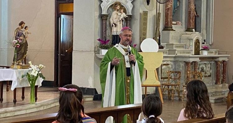 Mons. Scheinig reza por los fallecidos de covid en Alberti Mons. Scheinig reza por los fallecidos de covid en Alberti