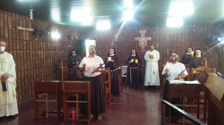 Mons. Stanovnik instó a las nuevas postulantes a escuchar y dejarse guiar por el Señor