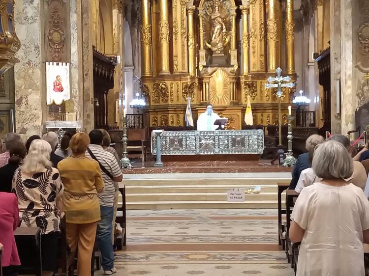 Rosario por la Argentina: Una multitud rezó por la Patria Rosario por la Argentina: Una multitud rezó por la Patria