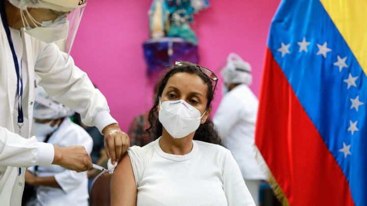 Obispo venezolano exhorta a acelerar el proceso de vacunación masiva Obispo venezolano exhorta a acelerar el proceso de vacunación masiva