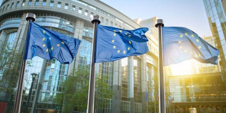 Obispos europeos cuestionan resolución del PE sobre ley de aborto en Polonia Obispos europeos cuestionan resolución del PE sobre ley de aborto en Polonia