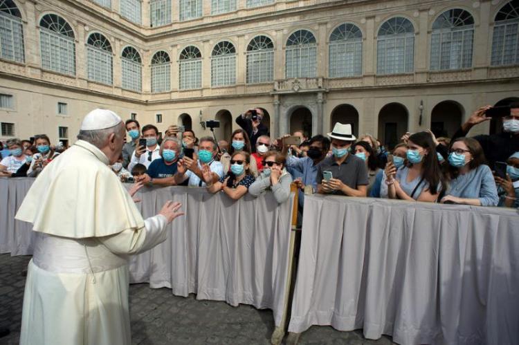 Papa: la vida cristiana no es 'un paseo', en algunos momentos es una lucha Papa: la vida cristiana no es 'un paseo', en algunos momentos es una lucha