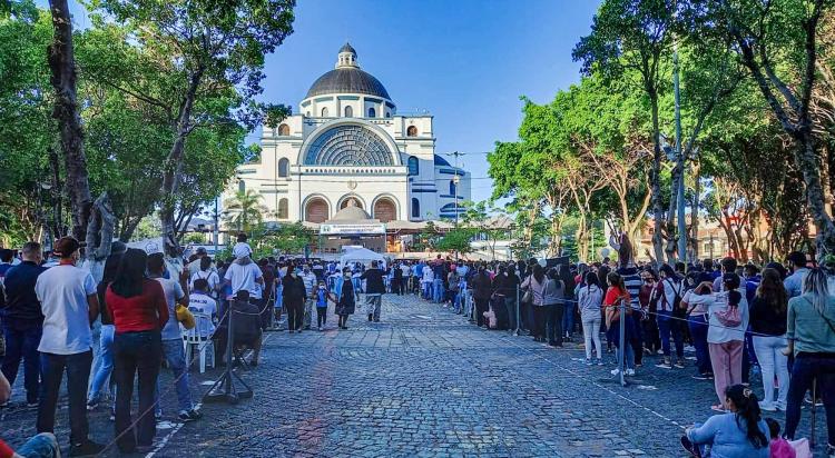 Paraguay inició el Año de los Laicos: "Para anunciar a Cristo con espíritu misionero" Paraguay inició el Año de los Laicos: "Para anunciar a Cristo con espíritu misionero"