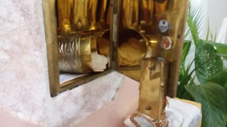 Posadas: Profanaron el templo de Corpus Christi Posadas: Profanaron el templo de Corpus Christi