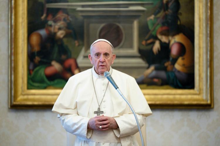 Regina Coeli: Quien encuentra a Cristo descubre la paz en el corazón Regina Coeli: Quien encuentra a Cristo descubre la paz en el corazón