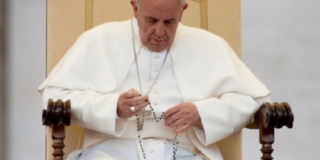 Santuarios de todo el mundo rezarán en mayo por el fin de la pandemia Santuarios de todo el mundo rezarán en mayo por el fin de la pandemia
