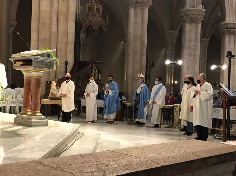 Una reliquia de Carlo Acutis visitó a la Madre de Luján Una reliquia de Carlo Acutis visitó a la Madre de Luján