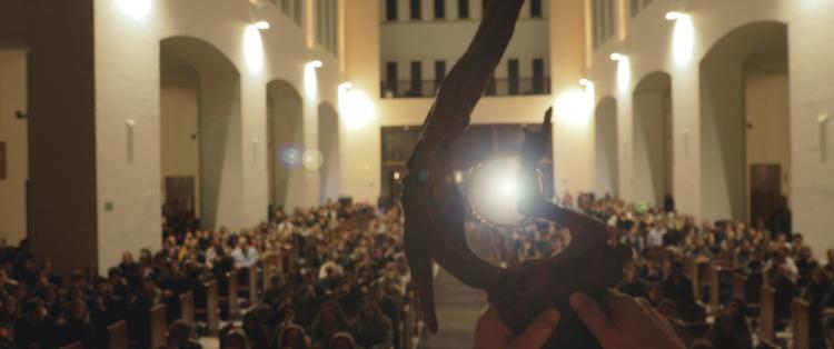 "Vivo", el documental que vuelve la mirada al centro de la fe "Vivo", el documental que vuelve la mirada al centro de la fe