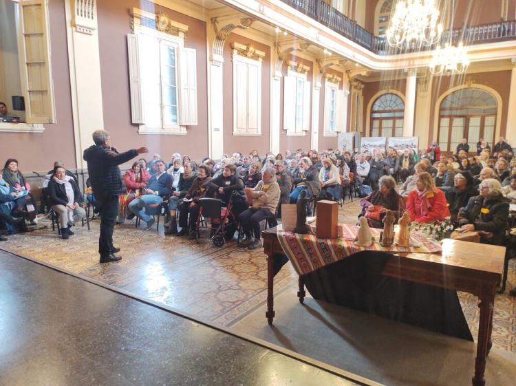 Agentes de Pastoral de la Vicaría de Devoto se reunieron con Mons. García Cuerva Agentes de Pastoral de la Vicaría de Devoto se reunieron con Mons. García Cuerva