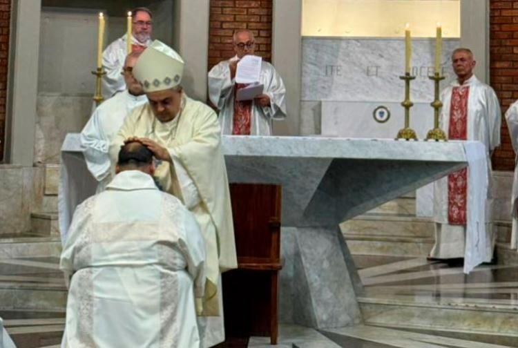 Alegría en la Iglesia de Avellaneda-Lanús por la ordenación de Ezequiel Pi Dote