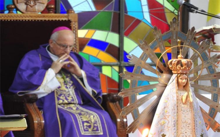 Ante las elecciones, Mons. Olivera invitó a rezar una novena por la Patria