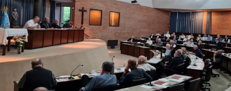 Asamblea plenaria electiva: intercambio pastoral y misa de apertura Asamblea plenaria electiva: intercambio pastoral y misa de apertura