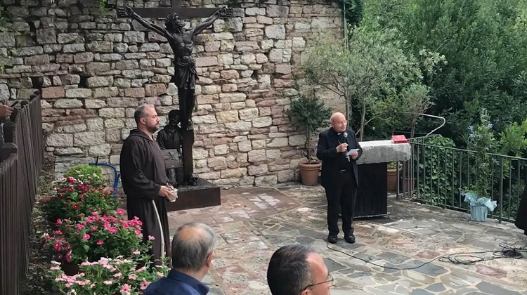 Asís: inauguran una escultura de Carlo Acutis próximo a su tumba Asís: inauguran una escultura de Carlo Acutis próximo a su tumba