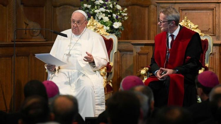 Bélgica: 'ampliar las fronteras', contra los discursos 'sectarios', pidió el Papa Bélgica: 'ampliar las fronteras', contra los discursos 'sectarios', pidió el Papa