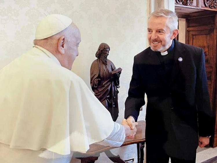 El padre Brassesco valoró la tarea del Papa por una Iglesia más misionera y participativa El padre Brassesco valoró la tarea del Papa por una Iglesia más misionera y participativa