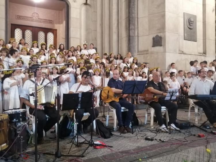 Brillante noche de villancicos en la parroquia porteña de Nuestra Señora de Guadalupe Brillante noche de villancicos en la parroquia porteña de Nuestra Señora de Guadalupe