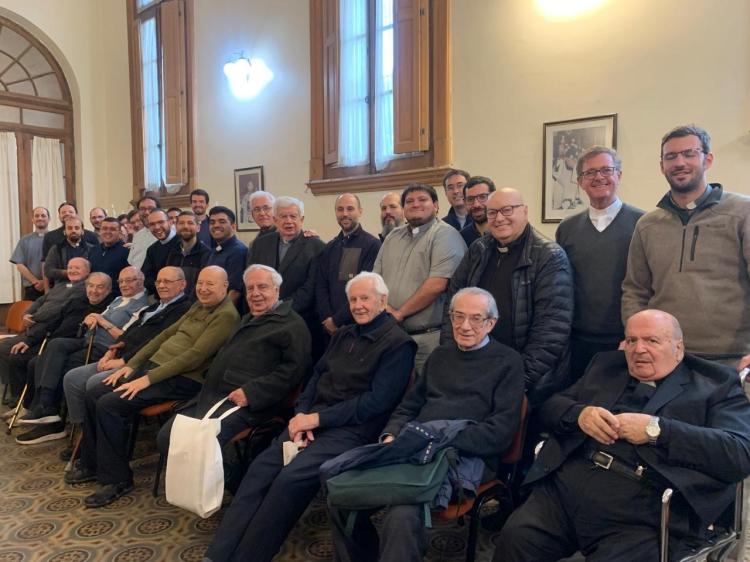 Buenos Aires: sacerdotes jóvenes y mayores unidos en la esperanza