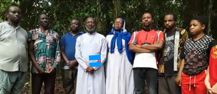 Camerún: Liberaron a los 9 rehenes capturados en el ataque a la iglesia de Nchang Camerún: Liberaron a los 9 rehenes capturados en el ataque a la iglesia de Nchang