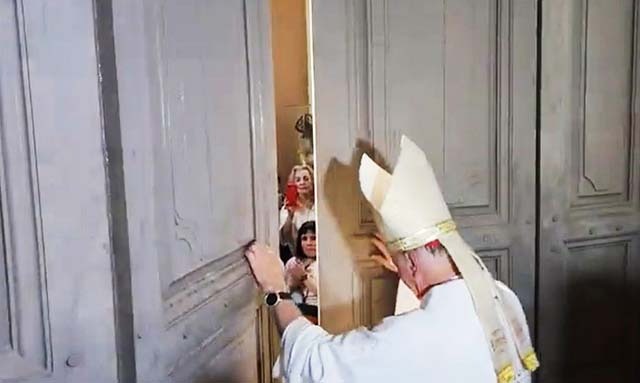 Card. Bokalic: 'Jesús es nuestra esperanza viva que camina con su pueblo'