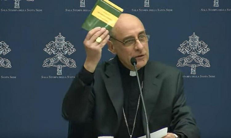 Card. Fernández: la dignidad humana es 'un pilar fundamental de la enseñanza cristiana' Card. Fernández: la dignidad humana es 'un pilar fundamental de la enseñanza cristiana'