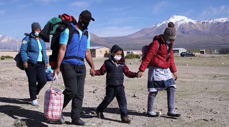 Cáritas Bolivia continuará en 2022 ayudando a los migrantes en la triple frontera Cáritas Bolivia continuará en 2022 ayudando a los migrantes en la triple frontera