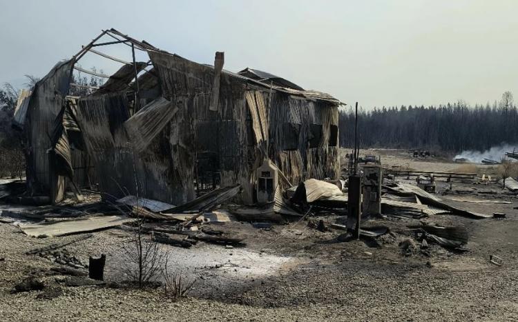 Cáritas brinda apoyo constante a los afectados por el fuego en El Bolsón Cáritas brinda apoyo constante a los afectados por el fuego en El Bolsón