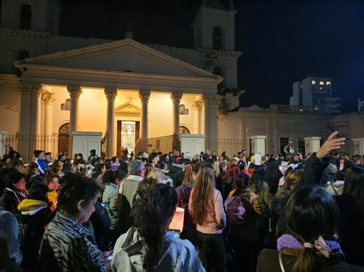 Caso Loan: aclaran que personas con 'hábito azul' no pertenecen a la Iglesia Caso Loan: aclaran que personas con 'hábito azul' no pertenecen a la Iglesia