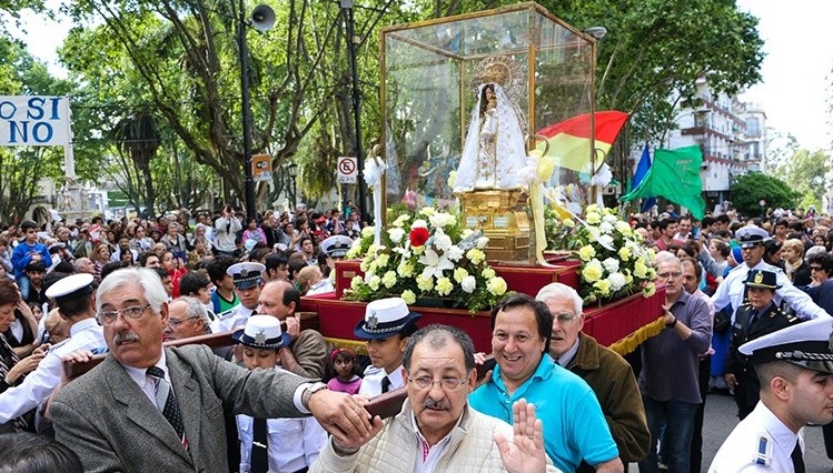 Celebración arquidiocesana del Año Mariano en Rosario Celebración arquidiocesana del Año Mariano en Rosario