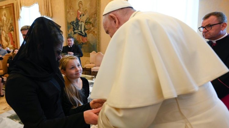 Cercanía del Papa hacia las familias de los mineros fallecidos en Polonia Cercanía del Papa hacia las familias de los mineros fallecidos en Polonia