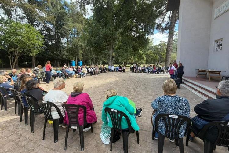 Chascomús: entronizaron una imagen y las reliquias de Santa Mama Antula