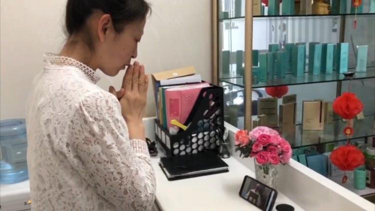 China suspendió la licencia de una aplicación católica muy usada China suspendió la licencia de una aplicación católica muy usada