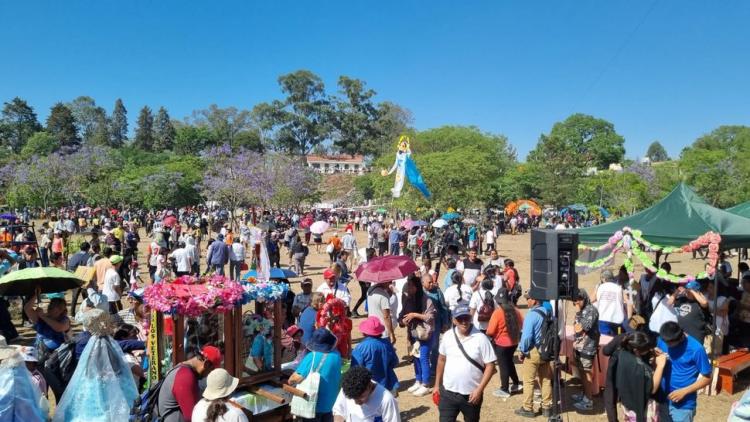 Miles de jóvenes peregrinaron al santuario de Río Blanco en Jujuy