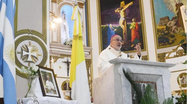 Colecta por las Misiones: Mons. Azpiroz Costa anima a participar con generosidad Colecta por las Misiones: Mons. Azpiroz Costa anima a participar con generosidad