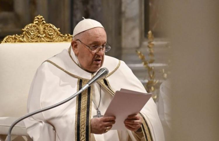 Como los Reyes Magos, busquemos al Señor con la mirada puesta en el Cielo Como los Reyes Magos, busquemos al Señor con la mirada puesta en el Cielo