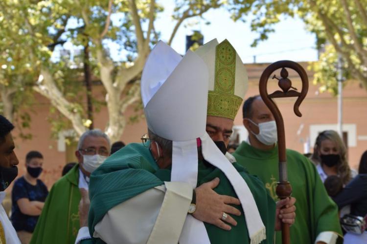 Con un llamado a la unidad y la paz, Mons. Domínguez inició su ministerio Con un llamado a la unidad y la paz, Mons. Domínguez inició su ministerio