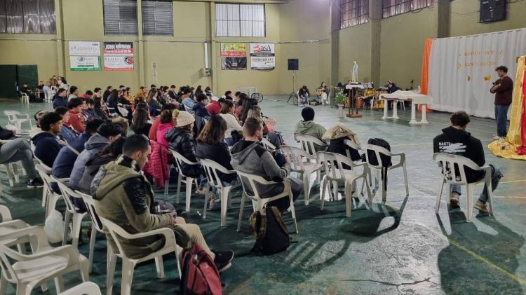 Concordia: cerca de cien jóvenes vivieron la vigilia de Pentecostés Concordia: cerca de cien jóvenes vivieron la vigilia de Pentecostés