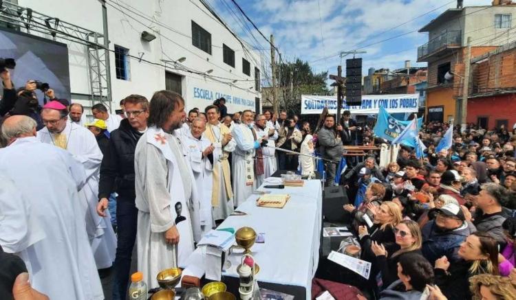 Curas villeros le dicen 'No' al recorte en políticas públicas en barrios populares Curas villeros le dicen 'No' al recorte en políticas públicas en barrios populares