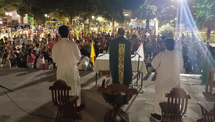 Deán Funes: cierre comunitario del mes de las misiones y del rosario