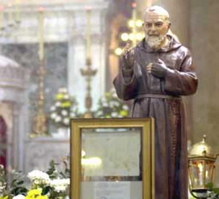 Devotos del Padre Pio rezarán por la paz en la catedral de Buenos Aires Devotos del Padre Pio rezarán por la paz en la catedral de Buenos Aires