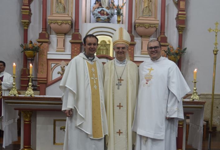 Dos nuevos ministros para la iglesia diocesana de Santo Tomé Dos nuevos ministros para la iglesia diocesana de Santo Tomé
