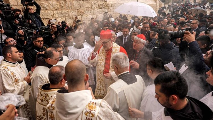 Abrazo del Papa a Belén: el enviado pontificio se reunió con familiares de Gaza Abrazo del Papa a Belén: el enviado pontificio se reunió con familiares de Gaza