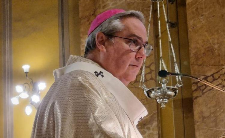 El arzobispo de Córdoba invitó a pedir la gracia de saber escuchar a la gente