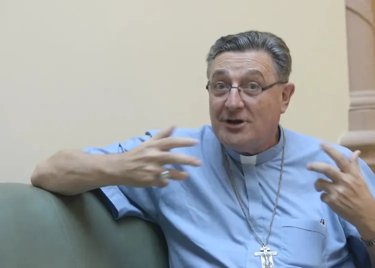 El arzobispo de Rosario a la dirigencia: "Hay que bajar los decibeles de agresividad" El arzobispo de Rosario a la dirigencia: "Hay que bajar los decibeles de agresividad"