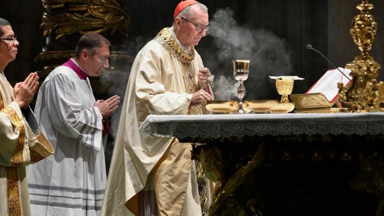 Card. Parolin: "Recemos por la paz en Ucrania y en todos los países que sufren la guerra" Card. Parolin: "Recemos por la paz en Ucrania y en todos los países que sufren la guerra"