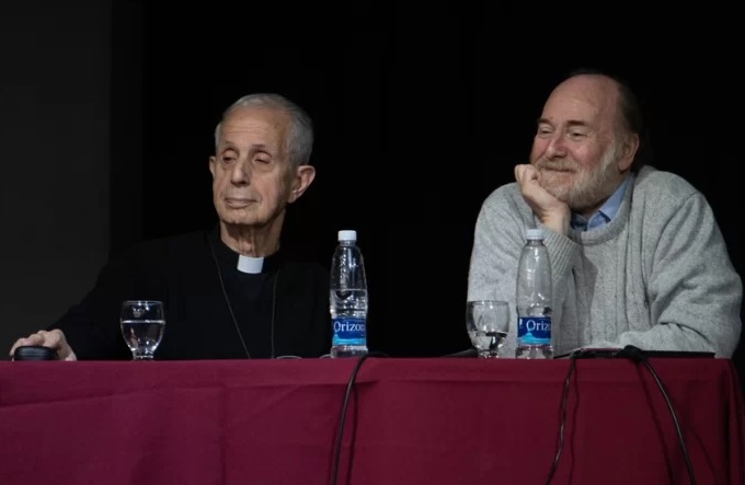 El Card. Poli llevó el diálogo por el Pacto Educativo Argentino a Río Gallegos El Card. Poli llevó el diálogo por el Pacto Educativo Argentino a Río Gallegos