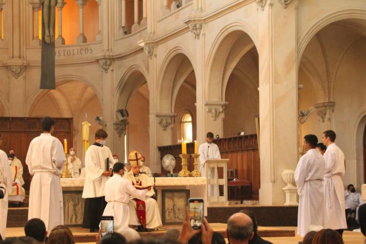 El Card. Poli ordenó cuatro diáconos camino al sacerdocio El Card. Poli ordenó cuatro diáconos camino al sacerdocio