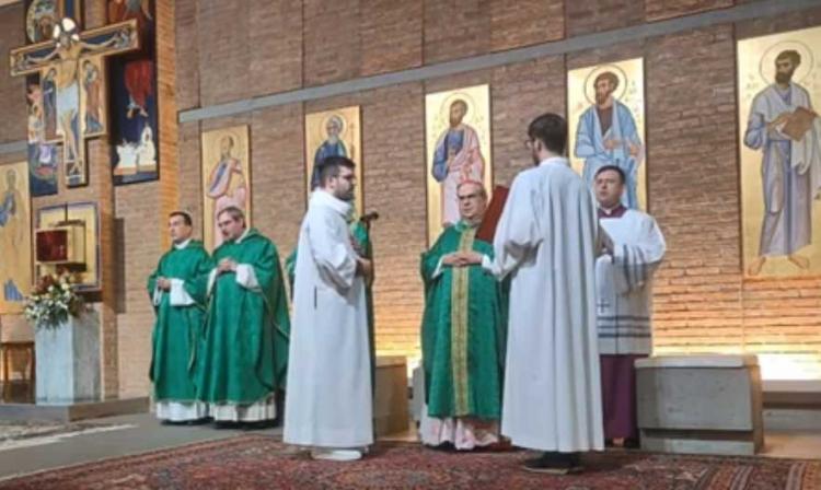 El Card. Rossi tomó posesión de la parroquia romana que le fue asignada El Card. Rossi tomó posesión de la parroquia romana que le fue asignada