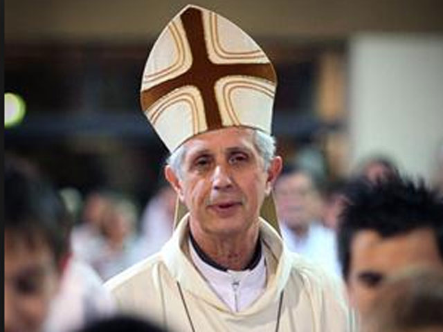 El cardenal Poli le dio la bienvenida al nuevo arzobispo de Buenos Aires El cardenal Poli le dio la bienvenida al nuevo arzobispo de Buenos Aires