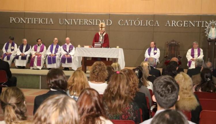 La UCA inició el ciclo académico 2023 con una misa La UCA inició el ciclo académico 2023 con una misa